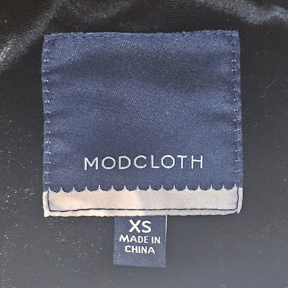 MODCLOTH Fine And Sandy Black Velvet Rouched 3/4 Sleeve Blazer Jacket Size XS - Picture 12 of 15